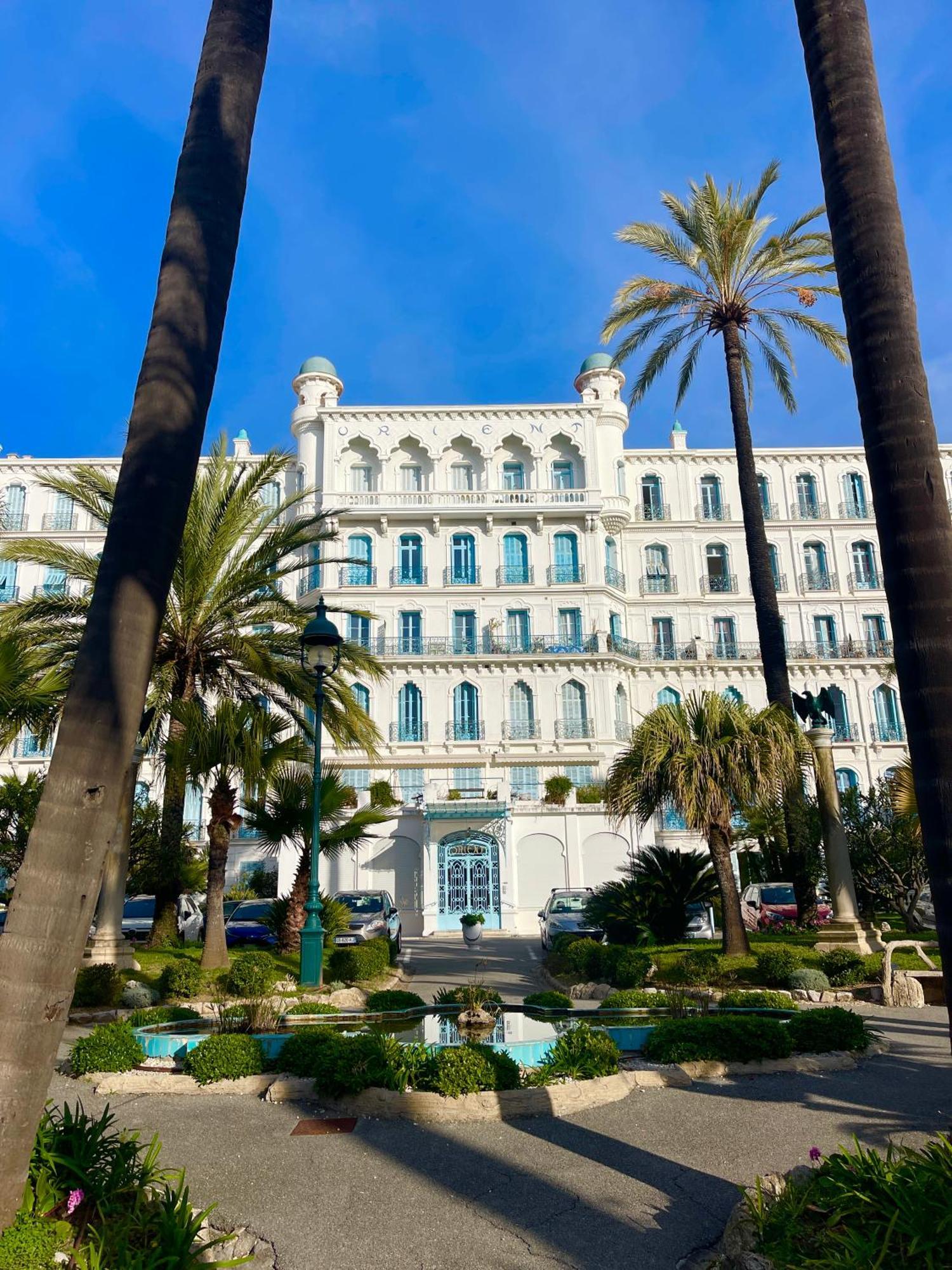 L'orient Palace *
