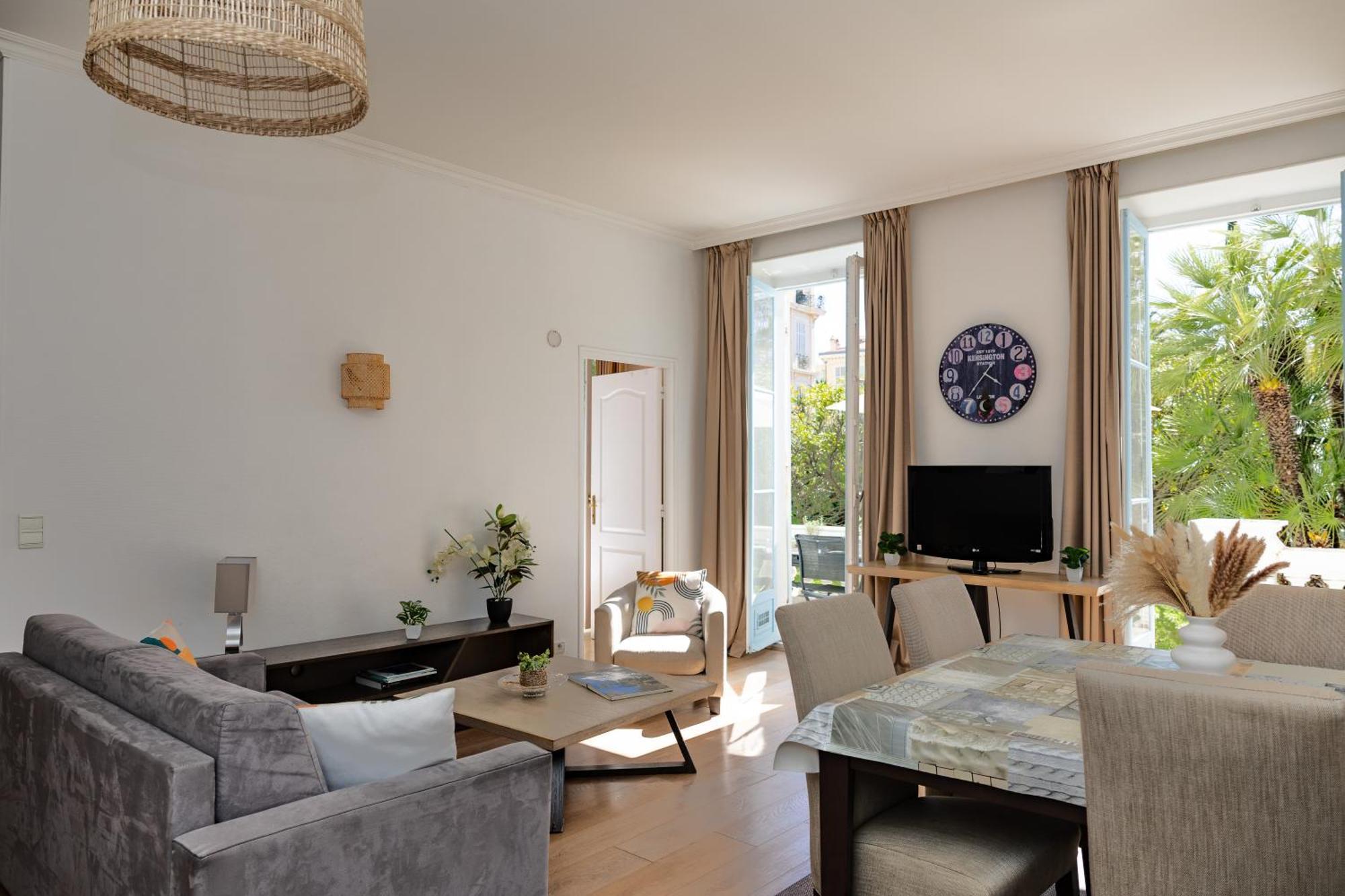 L'orient Palace Apartment